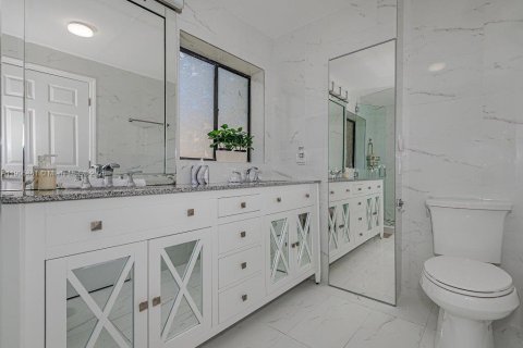 Villa ou maison à louer à Sunny Isles Beach, Floride: 3 chambres, 137.87 m2 № 1963415 - photo 22