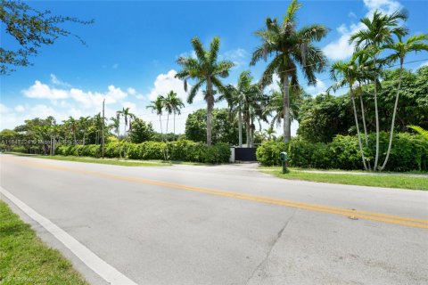Commercial property in Cutler Bay, Florida № 1845573 - photo 15