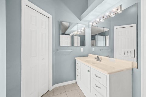 Casa en venta en Port St. Lucie, Florida, 3 dormitorios, 129.13 m2 № 2293923 - foto 16