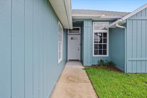 Casa en venta en Port St. Lucie, Florida, 3 dormitorios, 129.13 m2 № 2293923 - foto 3