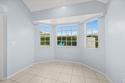 Casa en venta en Port St. Lucie, Florida, 3 dormitorios, 129.13 m2 № 2293923 - foto 12