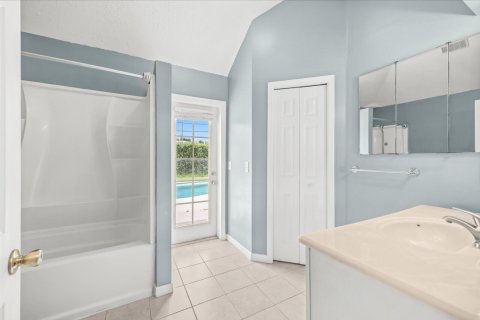 Casa en venta en Port St. Lucie, Florida, 3 dormitorios, 129.13 m2 № 2293923 - foto 15