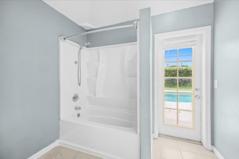 Casa en venta en Port St. Lucie, Florida, 3 dormitorios, 129.13 m2 № 2293923 - foto 17