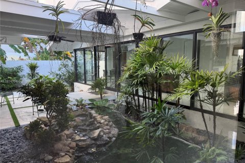 Casa en alquiler en Miami, Florida, 5 dormitorios, 379.41 m2 № 2055169 - foto 5