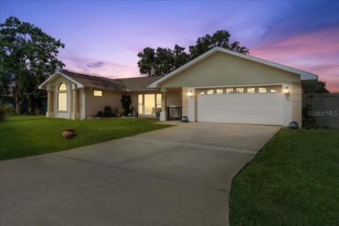 Casa en venta en Palm Coast, Florida, 3 dormitorios, 185.15 m2 № 1787715 - foto 8