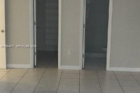 Copropriété à louer à Miami, Floride: 2 chambres, 93.83 m2 № 2026993 - photo 20