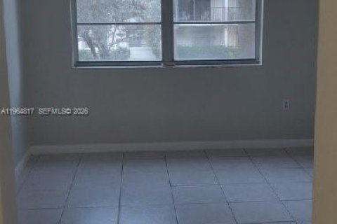 Copropriété à louer à Miami, Floride: 2 chambres, 93.83 m2 № 2026993 - photo 12