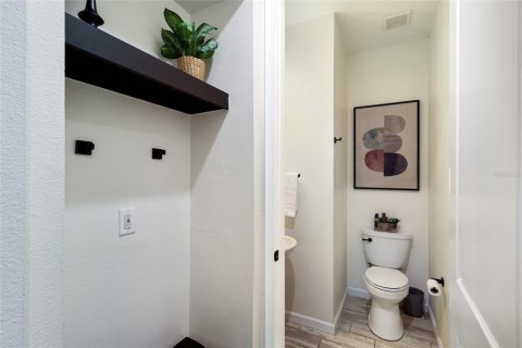 Townhouse in HARMONY AT LAKEWOOD RANCH in Bradenton, Florida 3 bedrooms, 149.94 sq.m. № 2381359 - photo 13