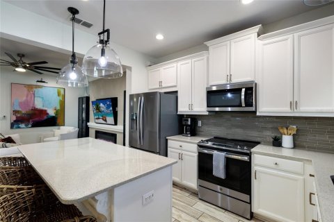 Townhouse in HARMONY AT LAKEWOOD RANCH in Bradenton, Florida 3 bedrooms, 149.94 sq.m. № 2381359 - photo 12