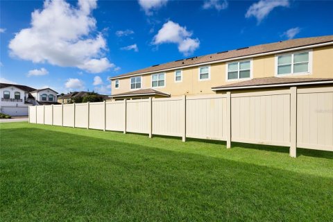 Townhouse in HARMONY AT LAKEWOOD RANCH in Bradenton, Florida 3 bedrooms, 149.94 sq.m. № 2381359 - photo 27