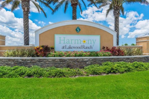 Townhouse in HARMONY AT LAKEWOOD RANCH in Bradenton, Florida 3 bedrooms, 149.94 sq.m. № 2381359 - photo 28