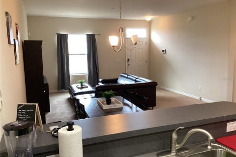 Condo in Poinciana, Florida, 2 bedrooms  № 1720208 - photo 27
