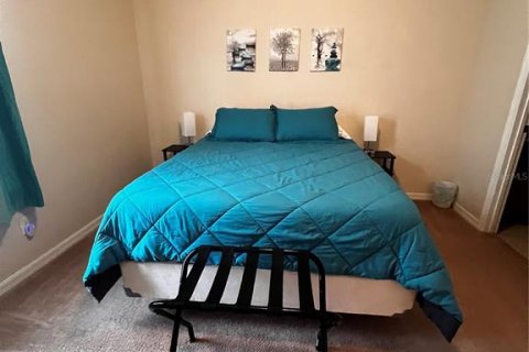 Condo in Poinciana, Florida, 2 bedrooms  № 1720208 - photo 9
