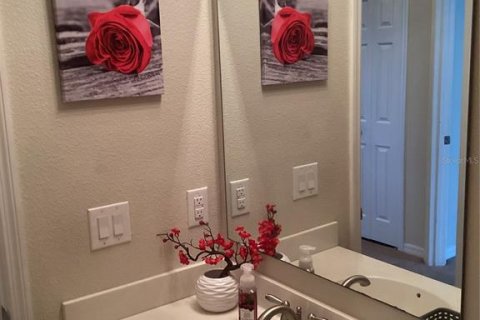 Condo in Poinciana, Florida, 2 bedrooms  № 1720208 - photo 22