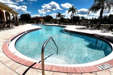 Condo in Poinciana, Florida, 2 bedrooms  № 1720208 - photo 2