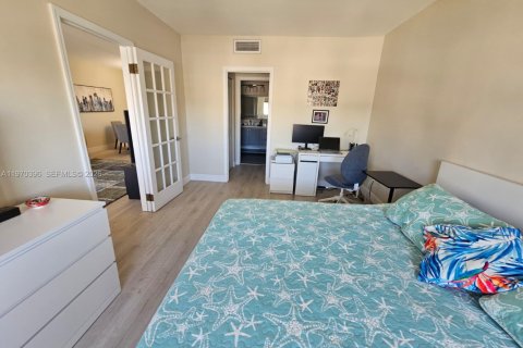 Copropriété à vendre à Sunny Isles Beach, Floride: 1 chambre, 70.79 m2 № 2032530 - photo 9