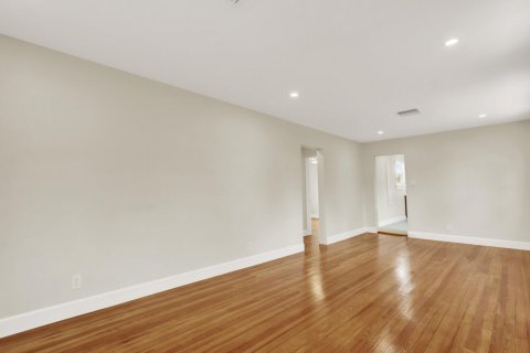 Villa ou maison à vendre à West Palm Beach, Floride: 2 chambres, 103.31 m2 № 2190149 - photo 6