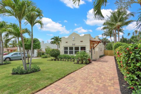 Villa ou maison à vendre à West Palm Beach, Floride: 2 chambres, 103.31 m2 № 2190149 - photo 2
