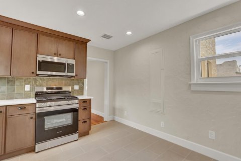 Villa ou maison à vendre à West Palm Beach, Floride: 2 chambres, 103.31 m2 № 2190149 - photo 13