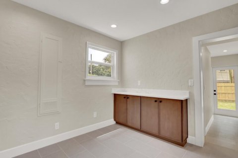 Villa ou maison à vendre à West Palm Beach, Floride: 2 chambres, 103.31 m2 № 2190149 - photo 24