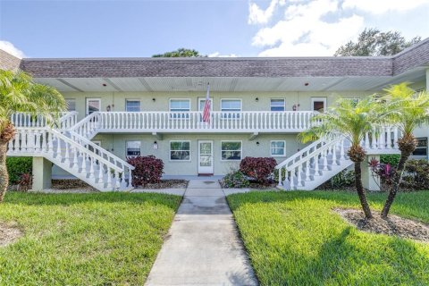 Condo à Tarpon Springs, Floride, 1 chambre № 2106935