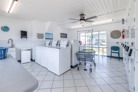 Condominio en venta en Tarpon Springs, Florida, 1 dormitorio, 52.49 m2 № 2106935 - foto 27