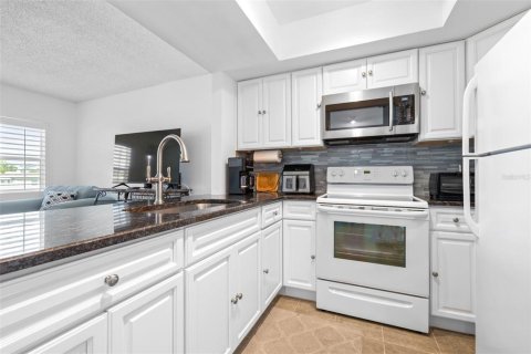 Condominio en venta en Tarpon Springs, Florida, 1 dormitorio, 52.49 m2 № 2106935 - foto 16