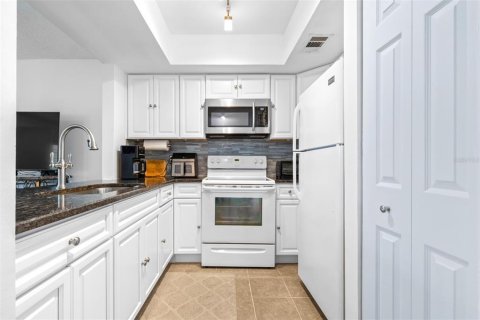Condominio en venta en Tarpon Springs, Florida, 1 dormitorio, 52.49 m2 № 2106935 - foto 19