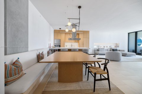 Condo in Bal Harbour, Florida, 2 bedrooms  № 1623740 - photo 10
