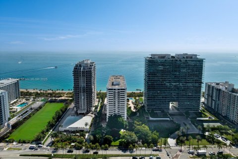 Condo in Bal Harbour, Florida, 2 bedrooms  № 1623740 - photo 27