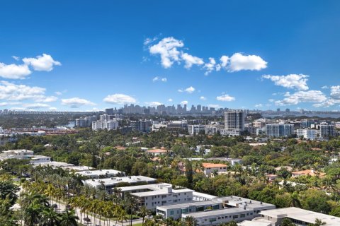 Condo in Bal Harbour, Florida, 2 bedrooms  № 1623740 - photo 29