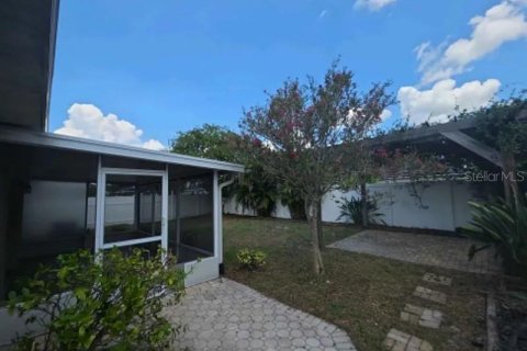 Casa en alquiler en Gibsonton, Florida, 4 dormitorios, 132.29 m2 № 1912847 - foto 13