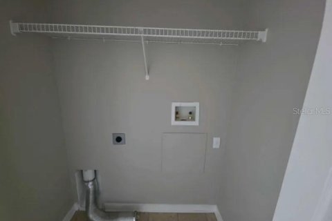 Casa en alquiler en Gibsonton, Florida, 4 dormitorios, 132.29 m2 № 1912847 - foto 11