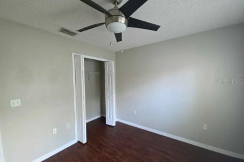 Casa en alquiler en Gibsonton, Florida, 4 dormitorios, 132.29 m2 № 1912847 - foto 6