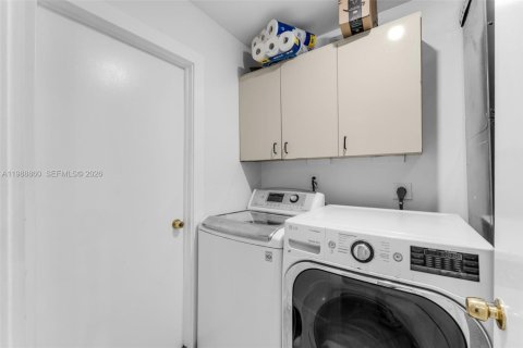 Купить виллу или дом в Майами, Флорида 4 спальни, 168.15м2, № 2051656 - фото 25