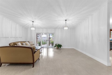 Купить виллу или дом в Майами, Флорида 4 спальни, 168.15м2, № 2051656 - фото 4