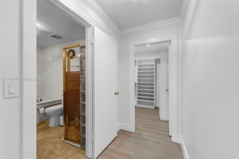 Купить виллу или дом в Майами, Флорида 4 спальни, 168.15м2, № 2051656 - фото 14