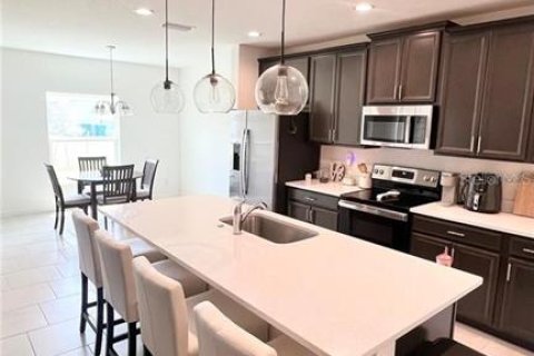 Casa en alquiler en Haines City, Florida, 3 dormitorios, 150.87 m2 № 1899032 - foto 4