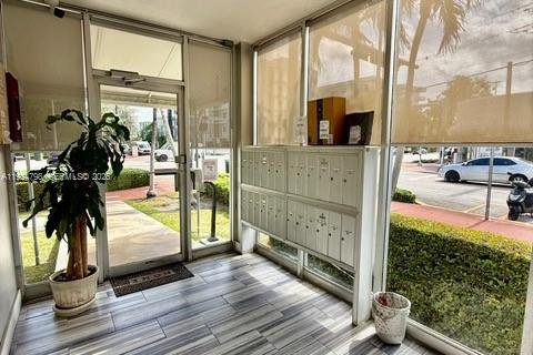 Copropriété à louer à Miami Beach, Floride: 1 chambre, 63.17 m2 № 1988066 - photo 29