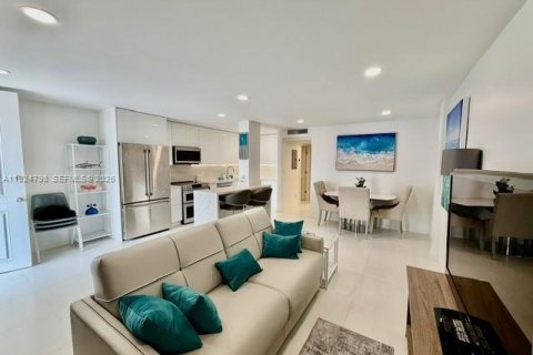 Copropriété à louer à Miami Beach, Floride: 1 chambre, 63.17 m2 № 1988066 - photo 23