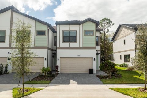 Touwnhouse à vendre à Orlando, Floride: 5 chambres, 180.88 m2 № 1901446 - photo 2
