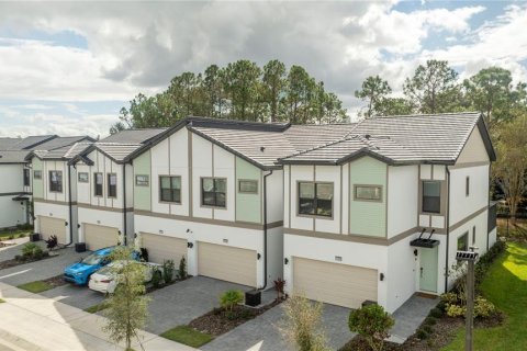 Touwnhouse à vendre à Orlando, Floride: 5 chambres, 180.88 m2 № 1901446 - photo 4