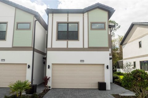 Touwnhouse à vendre à Orlando, Floride: 5 chambres, 180.88 m2 № 1901446 - photo 1
