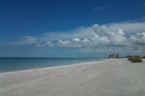 Condo à Clearwater, Floride, 2 chambres  № 2105843