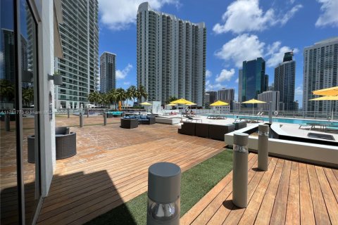 Condo in Miami, Florida, 2 bedrooms  № 1698544 - photo 19