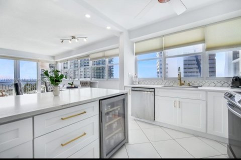 Condominio en venta en Fort Lauderdale, Florida, 2 dormitorios, 110.09 m2 № 1784068 - foto 6