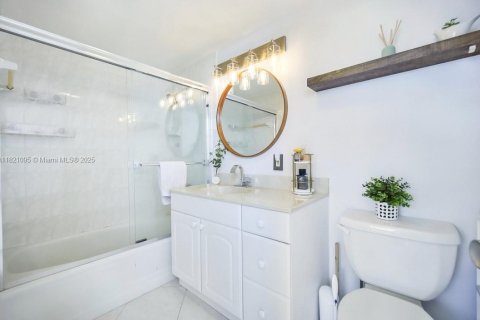 Condominio en venta en Fort Lauderdale, Florida, 2 dormitorios, 110.09 m2 № 1784068 - foto 15