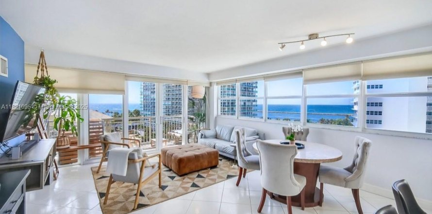 Condominio en Fort Lauderdale, Florida, 2 dormitorios № 1784068