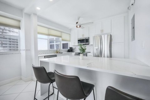 Condominio en venta en Fort Lauderdale, Florida, 2 dormitorios, 110.09 m2 № 1784068 - foto 7