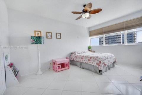 Condominio en venta en Fort Lauderdale, Florida, 2 dormitorios, 110.09 m2 № 1784068 - foto 11